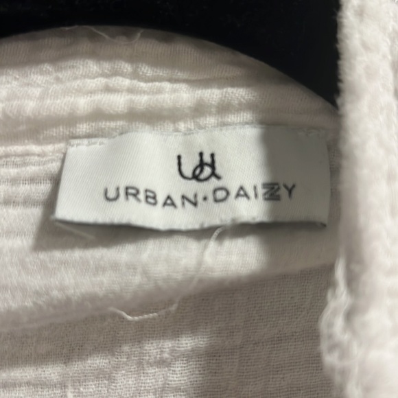 Urban Daizy Size Small Button Up [W4] - Picture 5 of 6